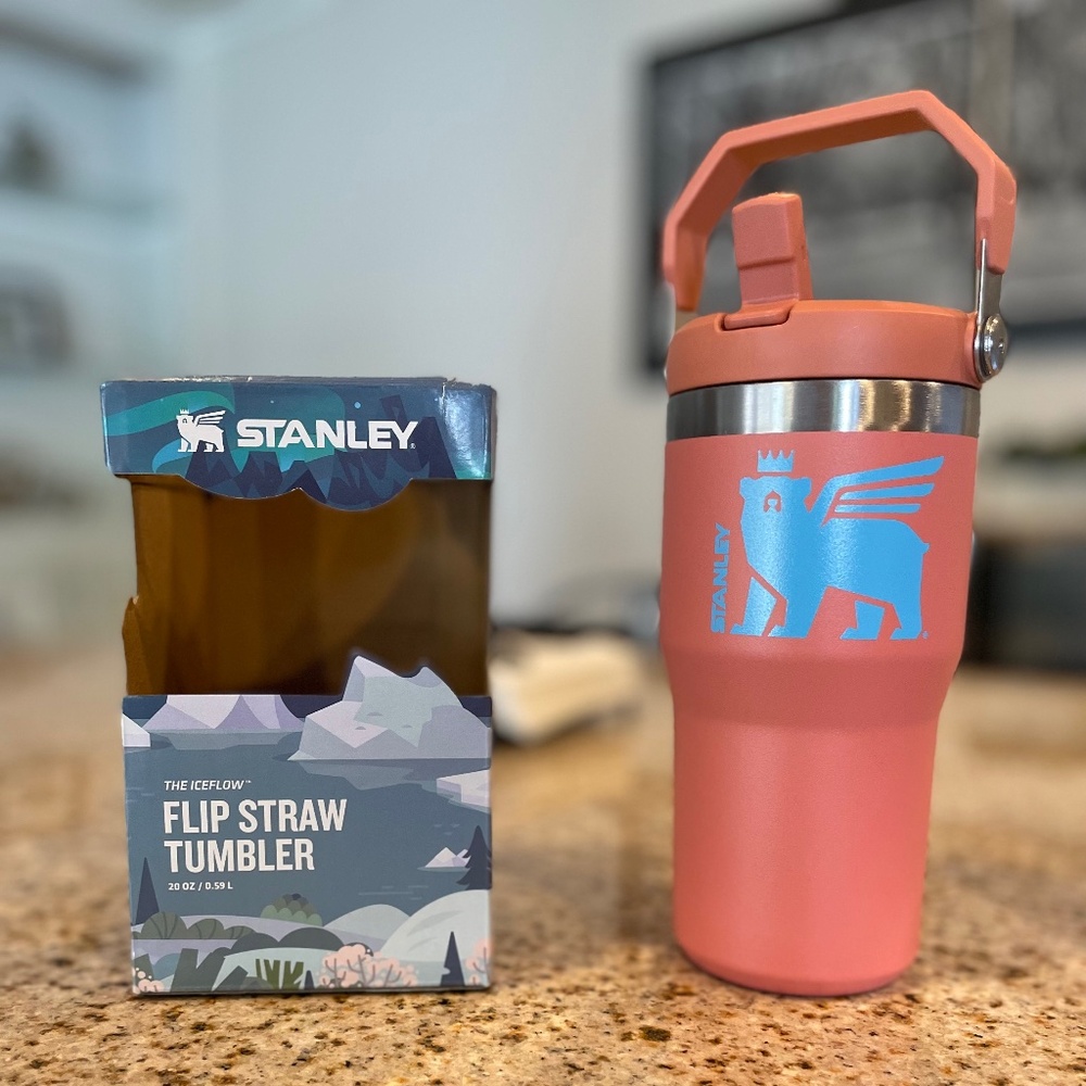 STANLEY Flip Straw Tumbler 20oz “Grapefruit Cub”